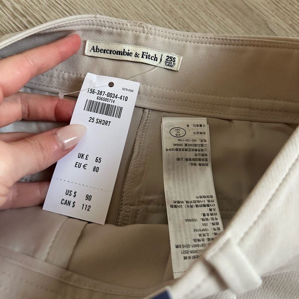 NWT Abercrombie & Fitch High Rise Taper Tailored Pant in Light Taupe 25 Short - Picture 6 of 6